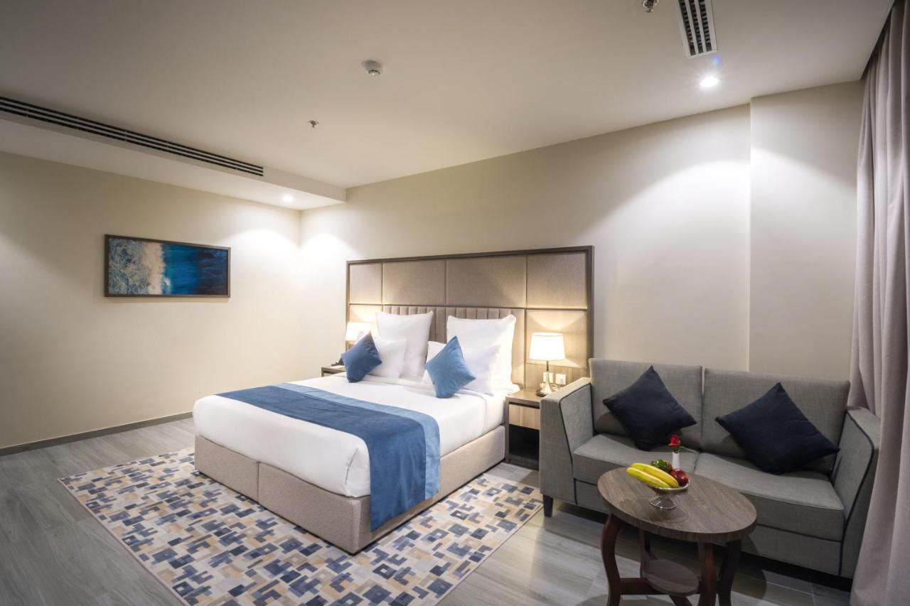 Enala Hotel - Эль-Хубар Экстерьер фото
