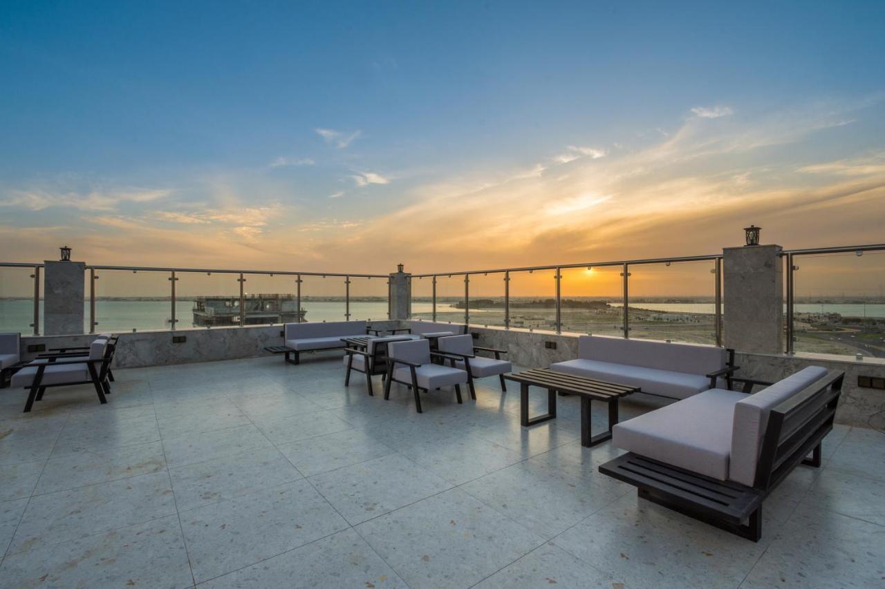 Enala Hotel - Эль-Хубар Экстерьер фото